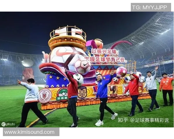 如何作为新人成功追求足球明星的实用指南与技巧分享